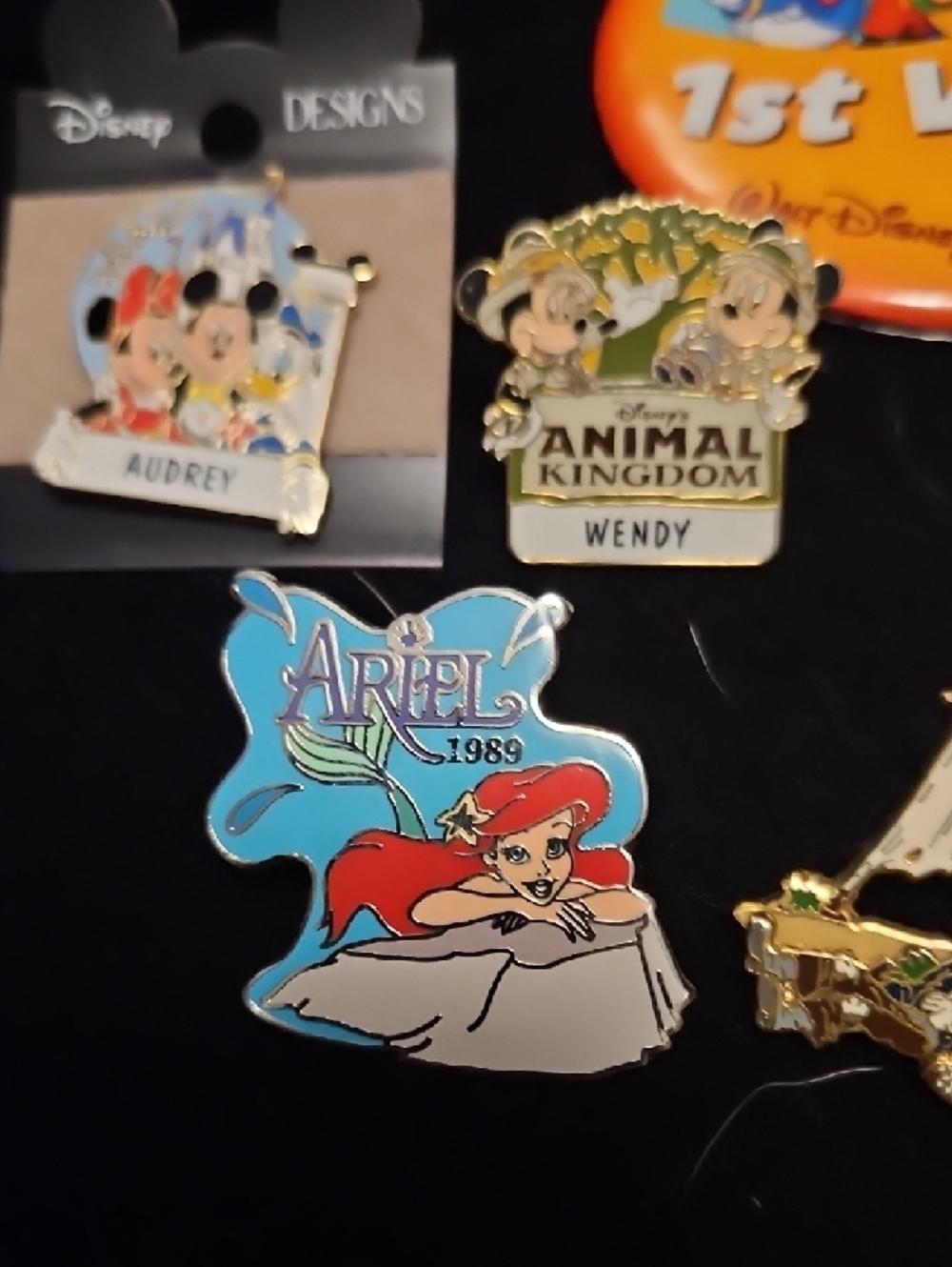 Disney Enamel Pin Lot - Picture 3 of 10